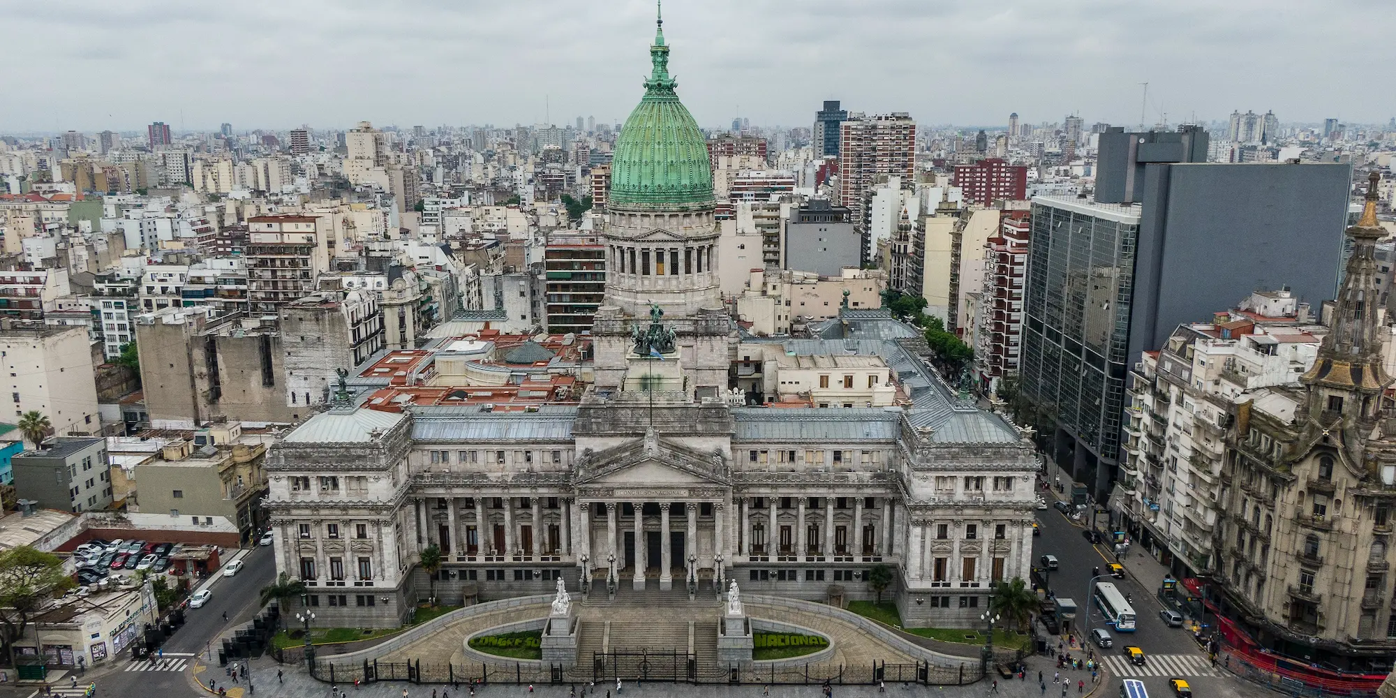 アルゼンチン大統領選、親ビットコインの候補が予想外の首位